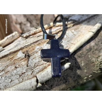Prívesok čierny kríž Prívesok čierny kríž